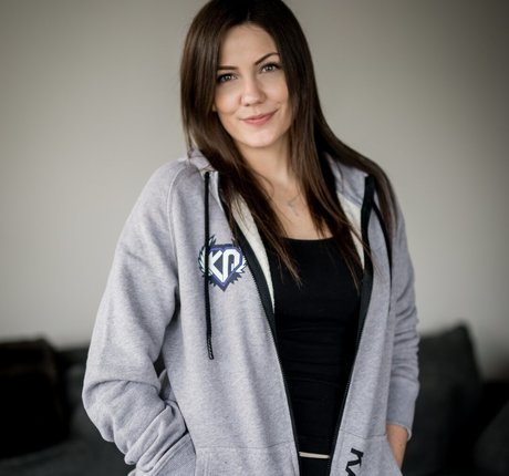 KayPea model hot images