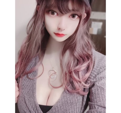 Maya Takamiya model beautiful pic