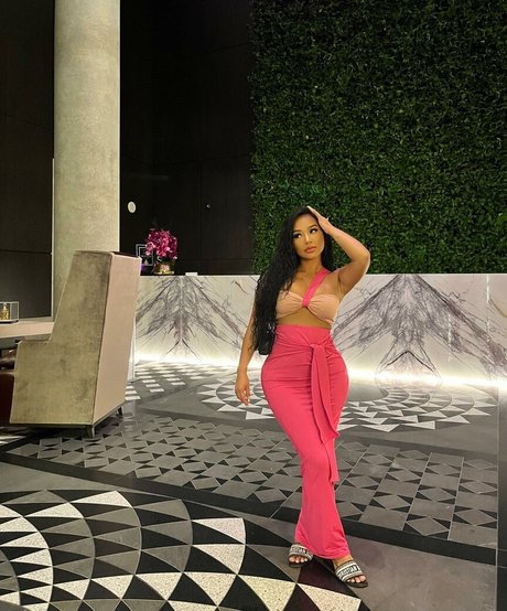 ohsoyoulily pornstar adult pics