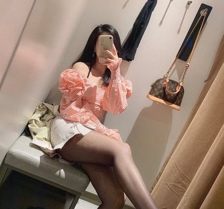 thick girls onlyfans sexy nudes photo