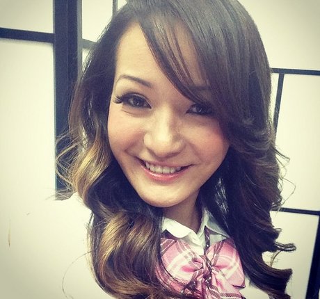 Reina Scully erotic pornstar image