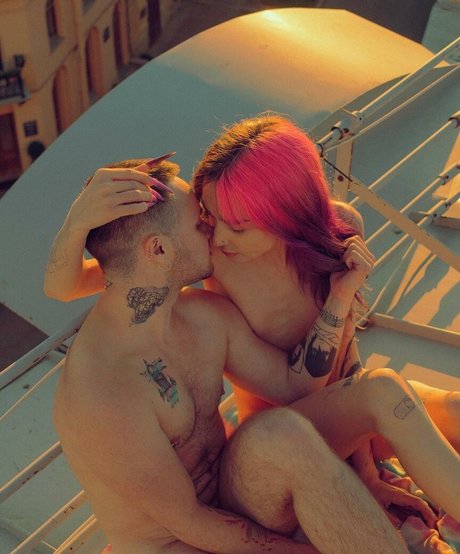 Amy Split star pornographic picture