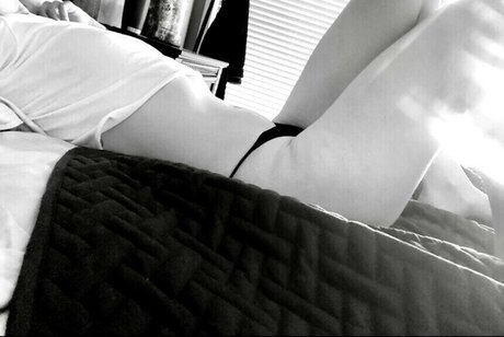 small onlyfans exclusive gallery