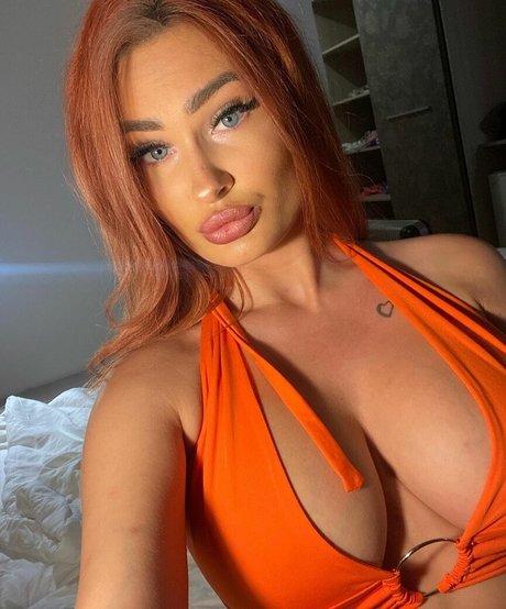 taniaolaru25 exclusive star img