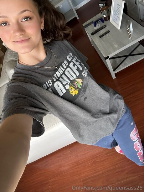 Queensass25 star high quality photos