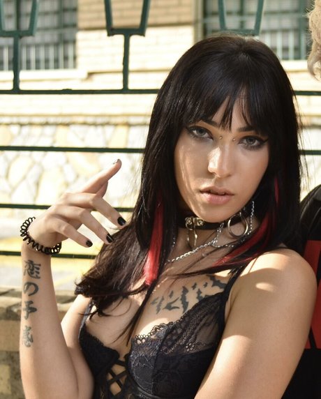 Laylahearts66 model erotic picture