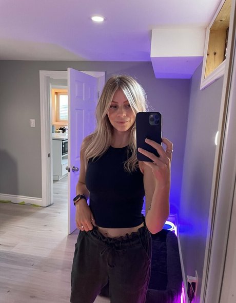 Mariss sexy actress pic