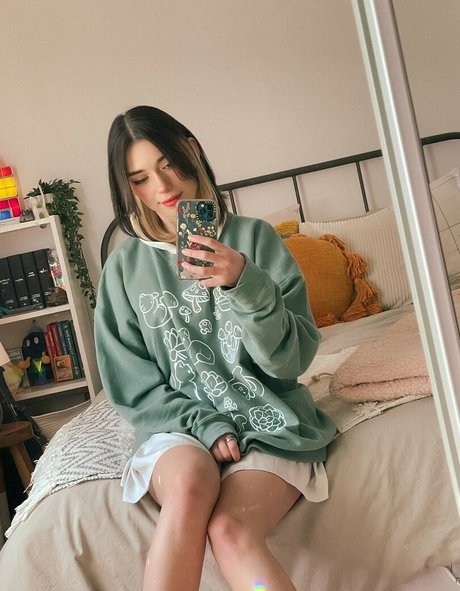 busty solo onlyfans porno pictures