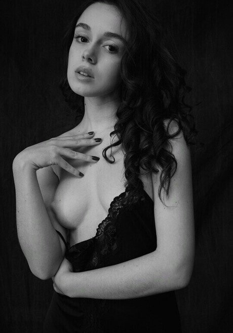 mademoiselleoz nudes model photos