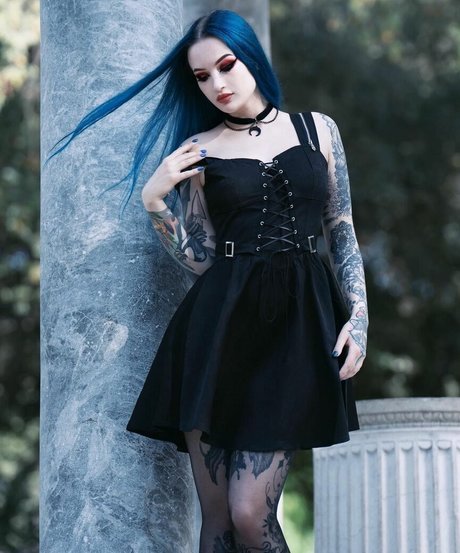 BlueAstrid erotic pornstar images