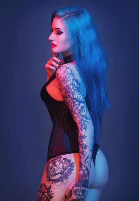 BlueAstrid model high quality pics