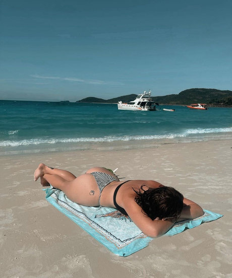 Eden MCK sex model archive