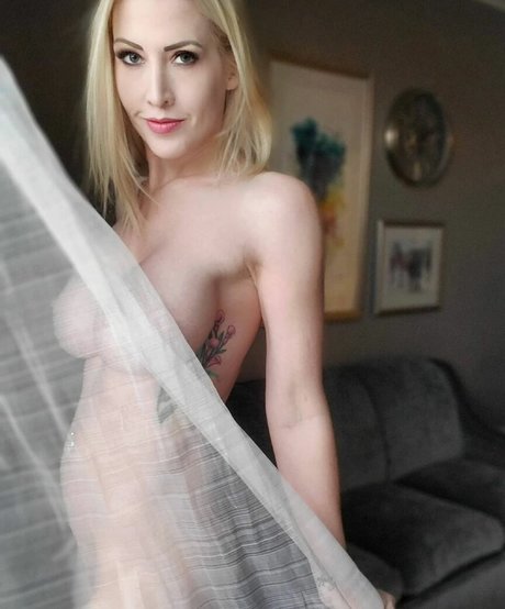 Aphrodite 1979 nude model galleries