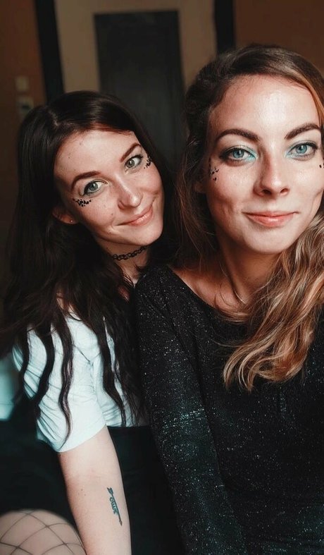 mirror selfie onlyfans perfect image