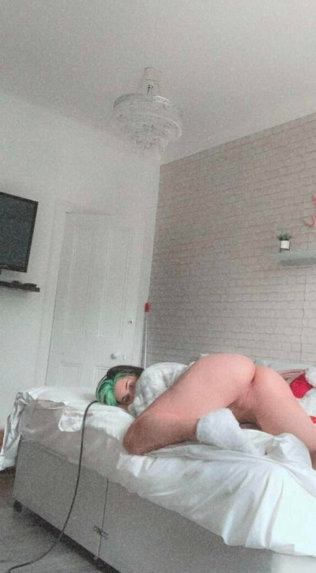 Tannaseeme erotic model pictures