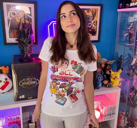 Kurolily top model pics