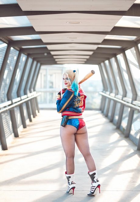 Infamousbylaura pretty model galleries