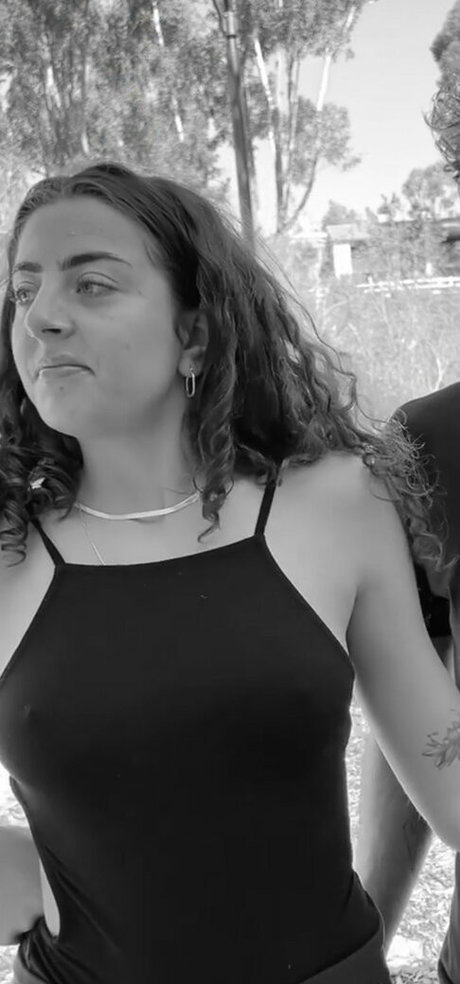 Eda Atilla hot star pictures