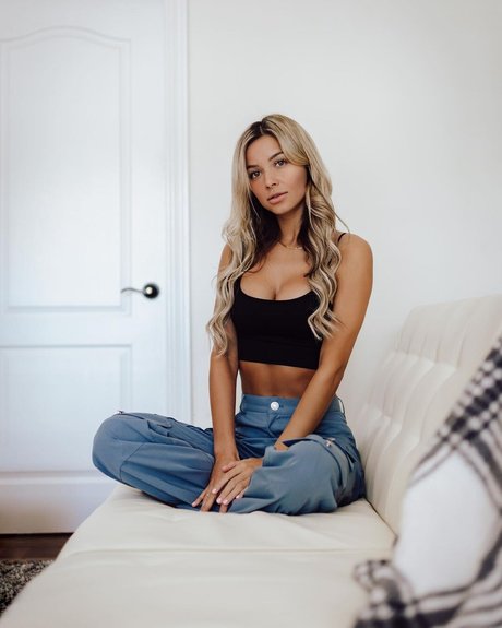 big tits brunette onlyfans pornographic photos