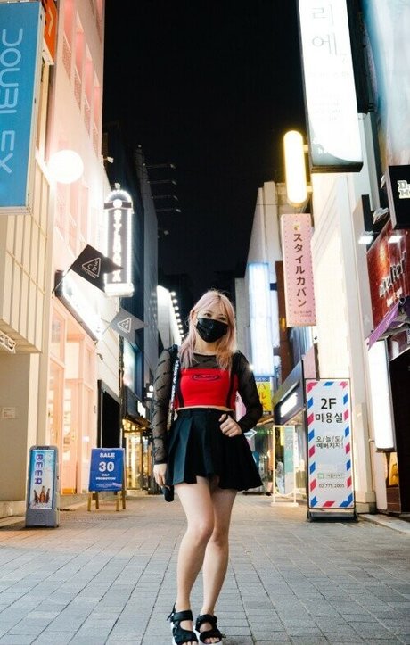 Yvonneflinetv xxx pornstar gallery