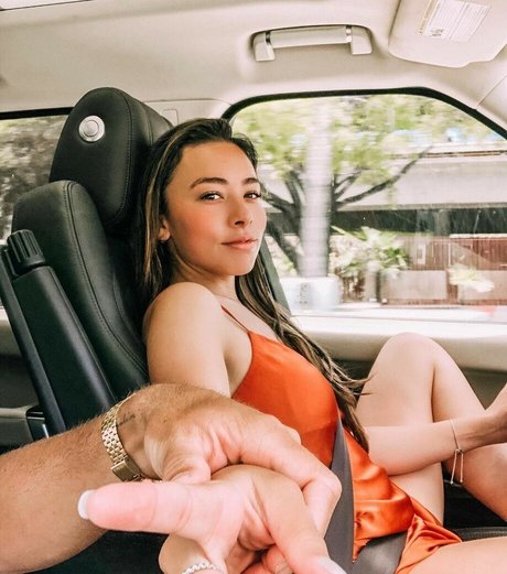 Jessica De La Cruz star nude img