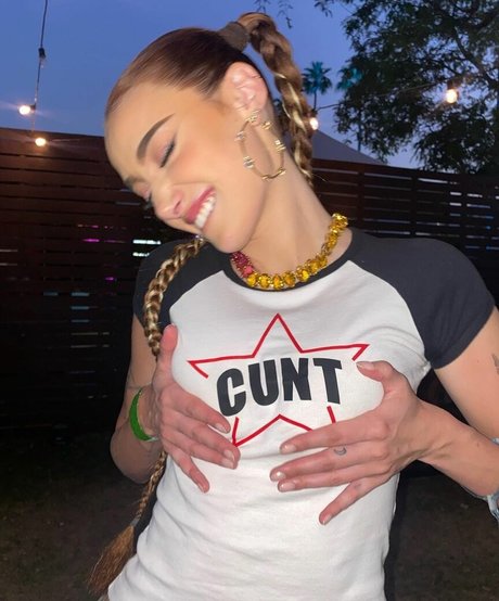 Olivia O Brien erotic star photos