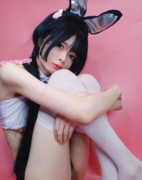 DollyMew xxx actress archive