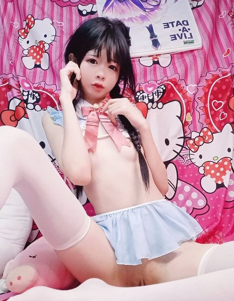 DollyMew hd actress pics