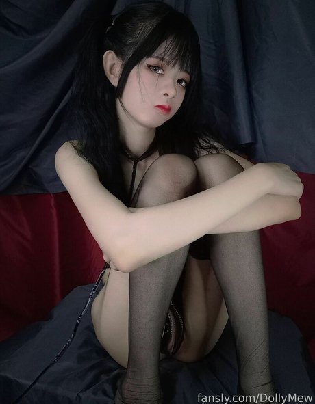 DollyMew pornstar nudes pictures