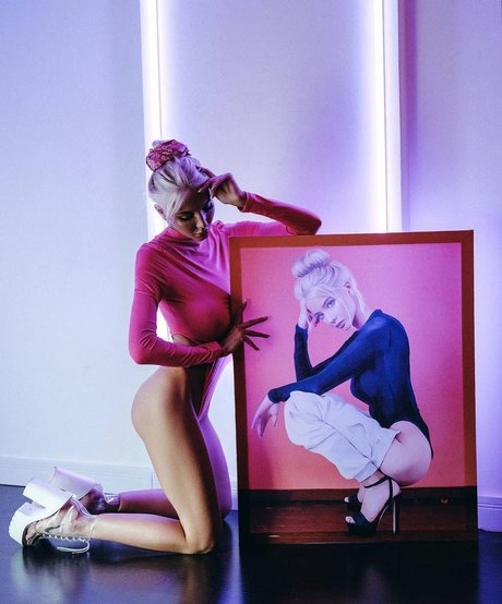 katti colour high quality model photo