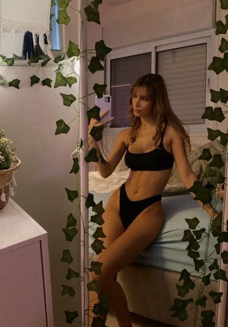 Xlovelypop pornstar exclusive pic