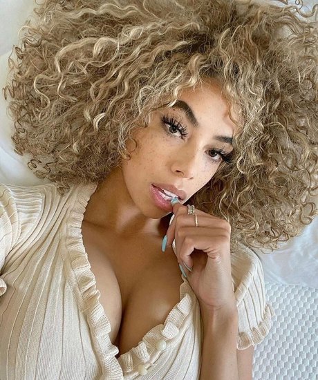 tits onlyfans free nude image