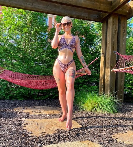 Lilveganslut_ star archive