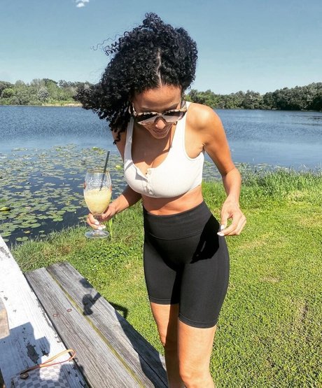 fansly onlyfans art porn photo