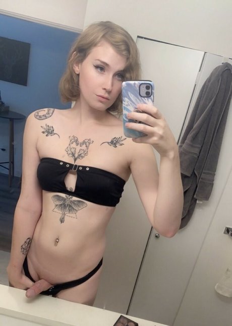 Elise Verona erotic star pics