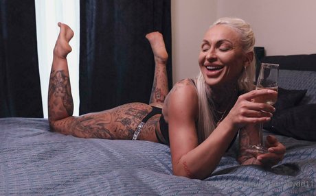 Inked ladydd11 nude actress photos