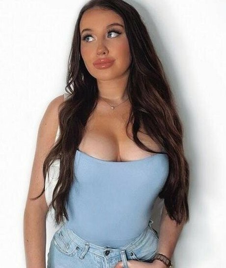 Kate Patterson pornographic model photos