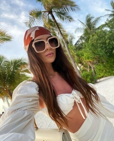 blonde babe onlyfans top galleries