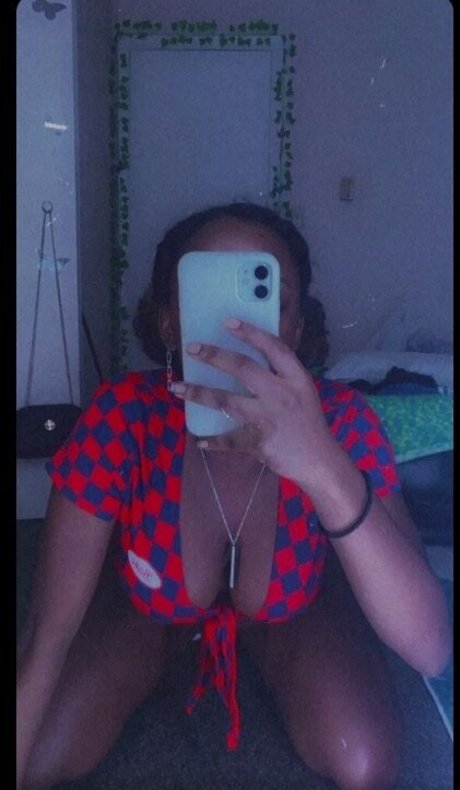 autumn breeze21 adult model pic