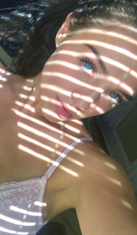 Cassie Camellia star best photo