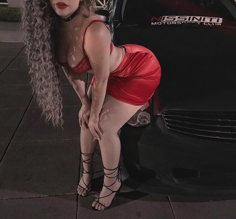 public onlyfans beautiful naked pic