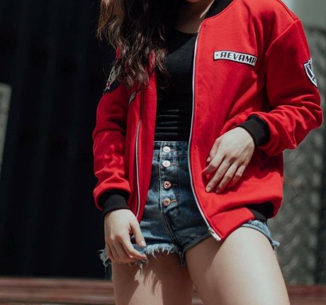 Sarah Carlos star nude pictures