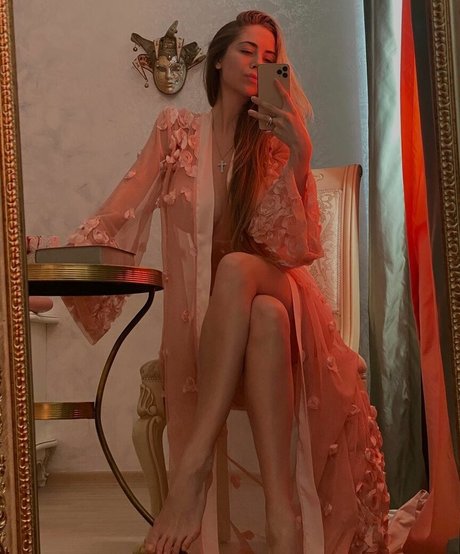 Magdalinasoltan model nudes photos