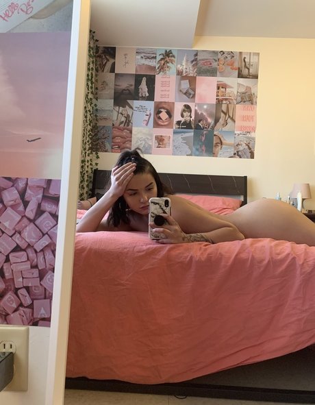 Adriana Nicole Kardos beautiful model images