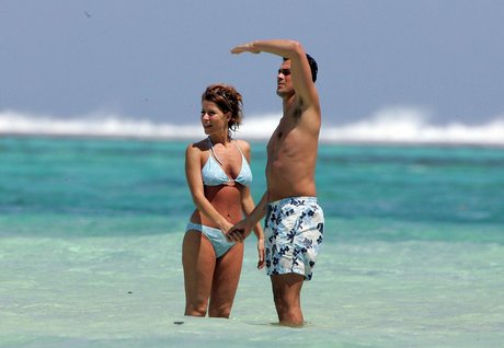 Natasha Kaplinsky star perfect photos