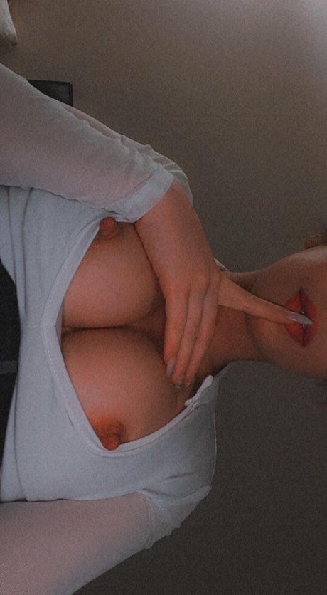 Alexis Pierce model adult images