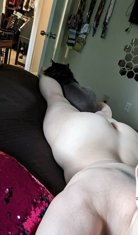 Bunny Yojimbo sex model pictures