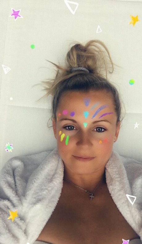 Julia Simic Profile Photo