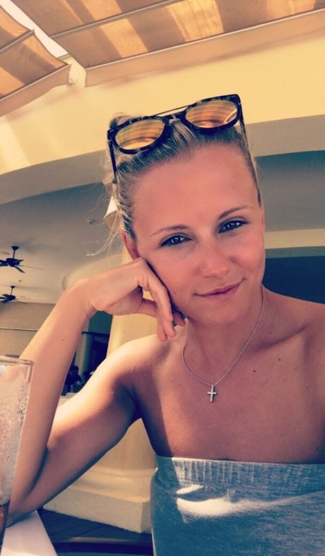 Julia Simic pornstar perfect galleries