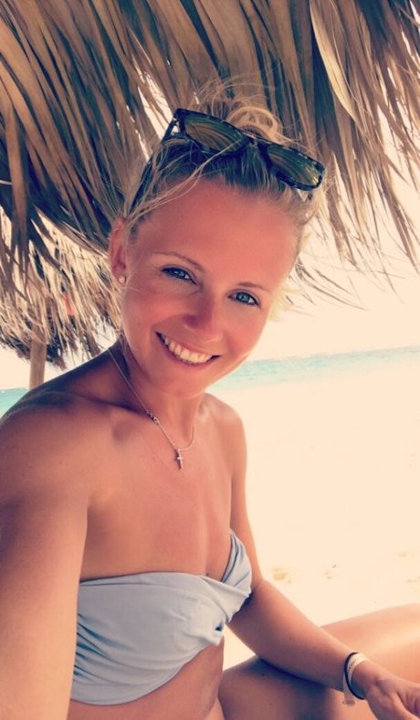 Julia Simic model nice picture